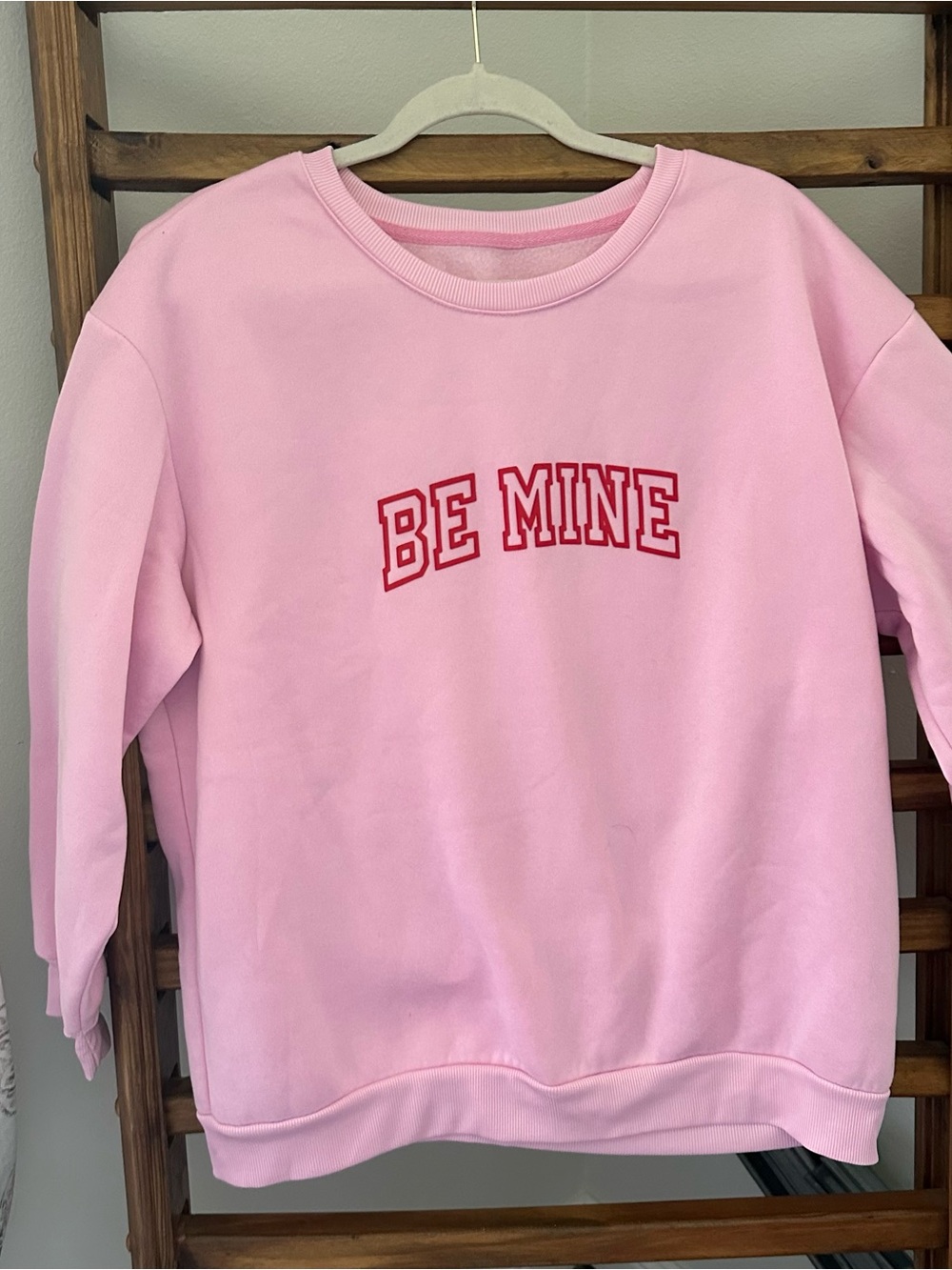 SHEIN Pink Crewneck Sweatshirt "BE MINE"